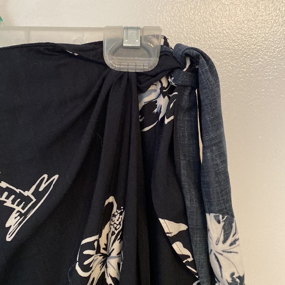 Wrap around skirt - Picture 2 of 4